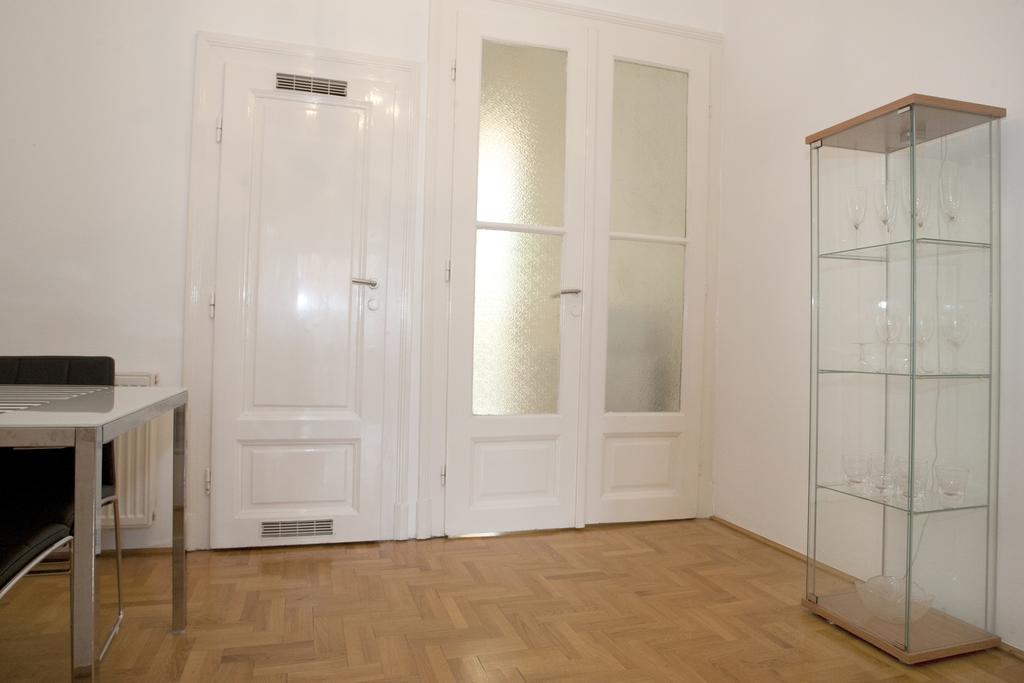 Alice Apartment Budapest Værelse billede